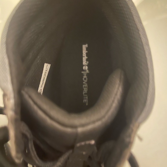 New boys Timberland Boots size 6.5 - Picture 2 of 3